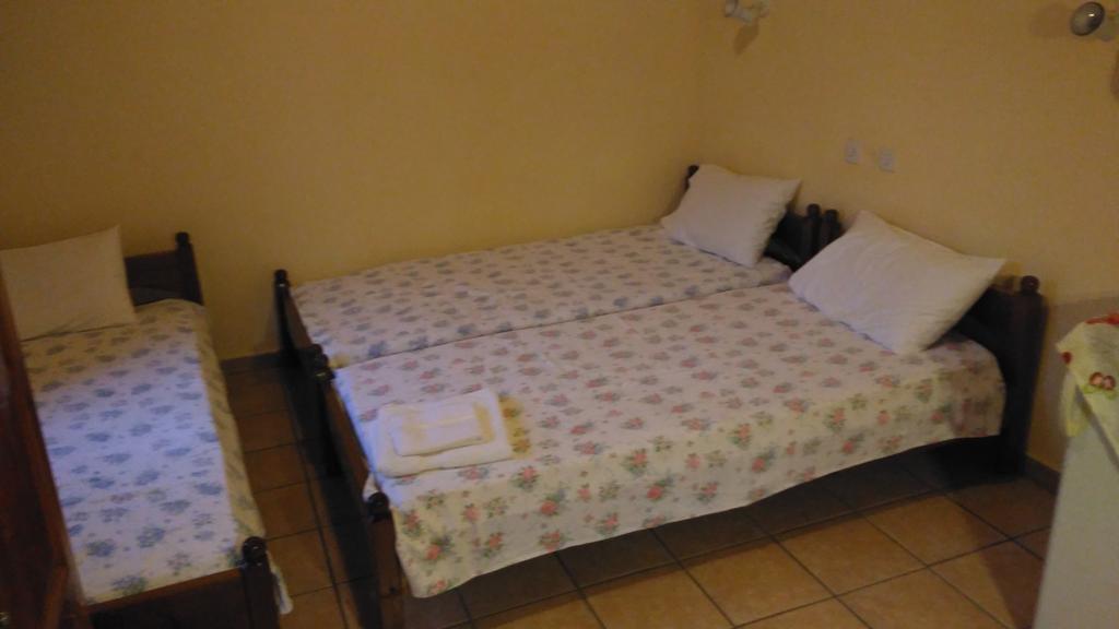 Stergiou Rooms Liri Bagian luar foto